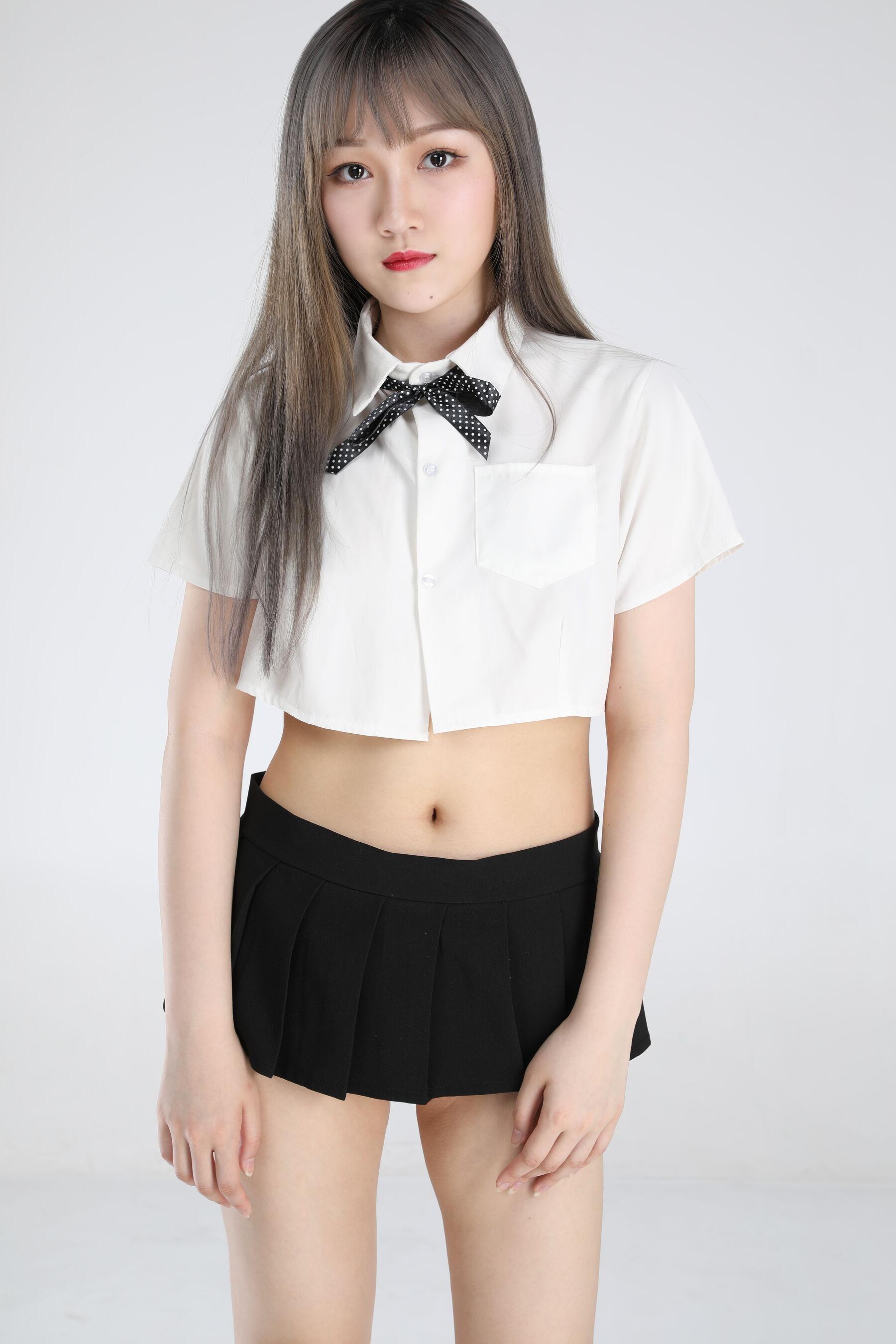 行色 国模 yoyo（张雨婷）人体私拍套图